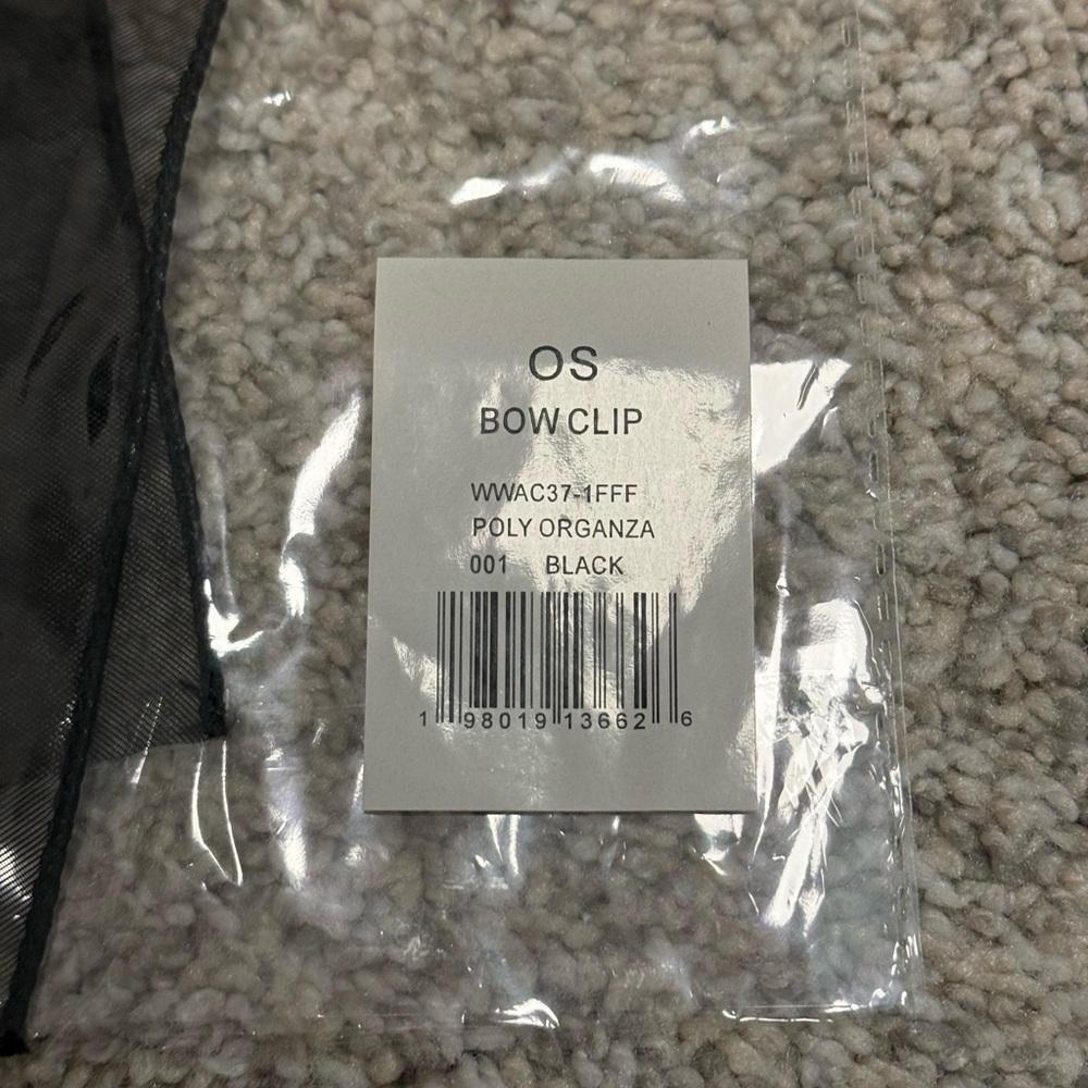NWT WeWoreWhat Black Hair Bow Clip - Picture 4 of 7